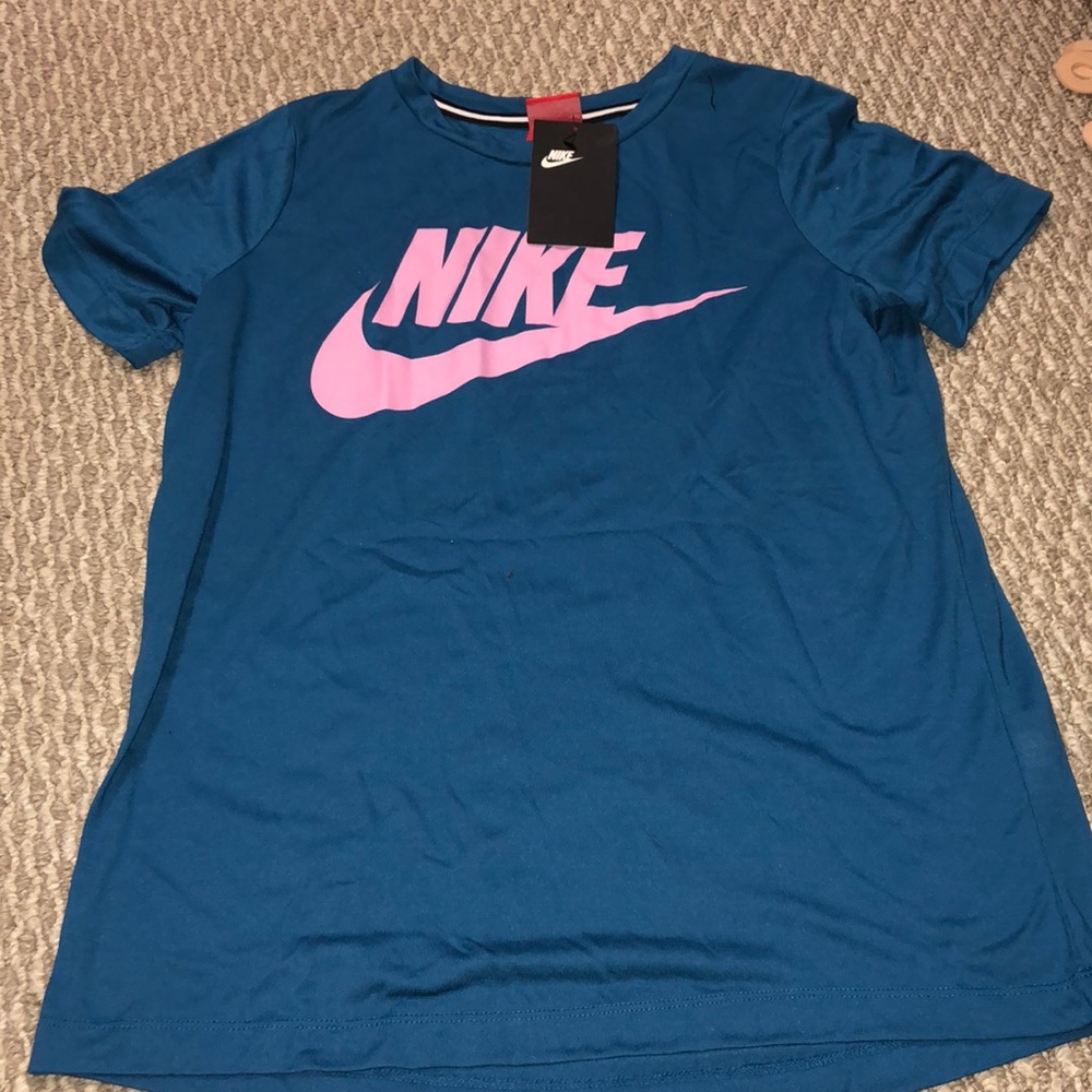 Nike workout shirt